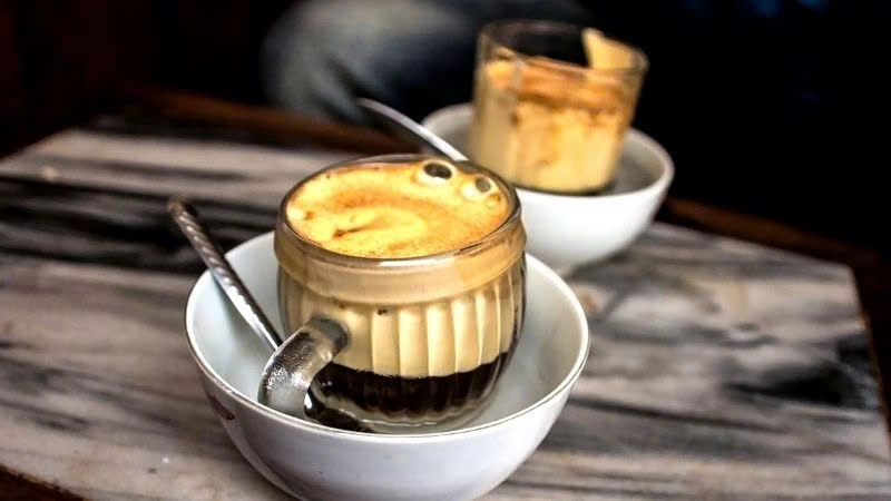 Hanoi: Unique Egg coffee class with optional combo of cyclo or water puppet show