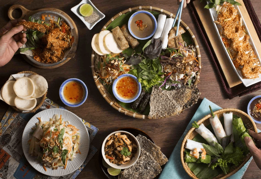 Hanoi: Old Quarter Street food tour with 12+ tastings