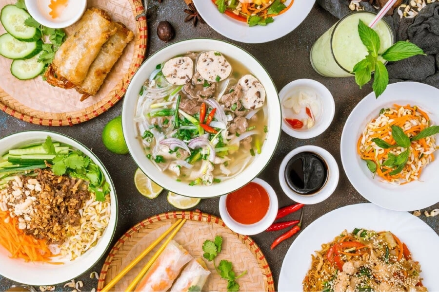 Hanoi: Old Quarter Street food tour with 12+ tastings