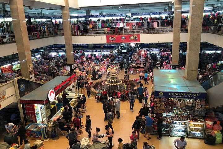 Hanoi Half day city highlights with Dong Xuan Market