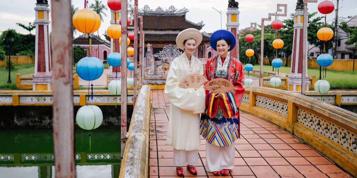 Travel Vietnam October with Joytime