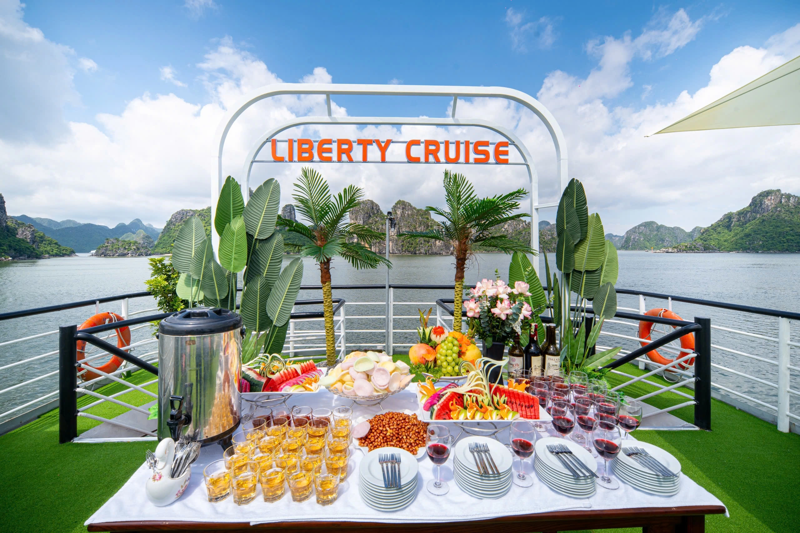 Day tour | Liberty Cruise 4* Hạ Long