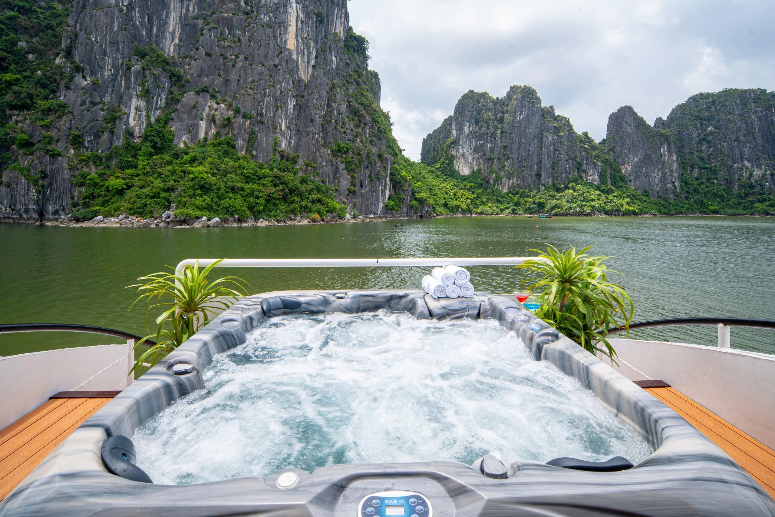 Day tour | Liberty Cruise 4* Hạ Long