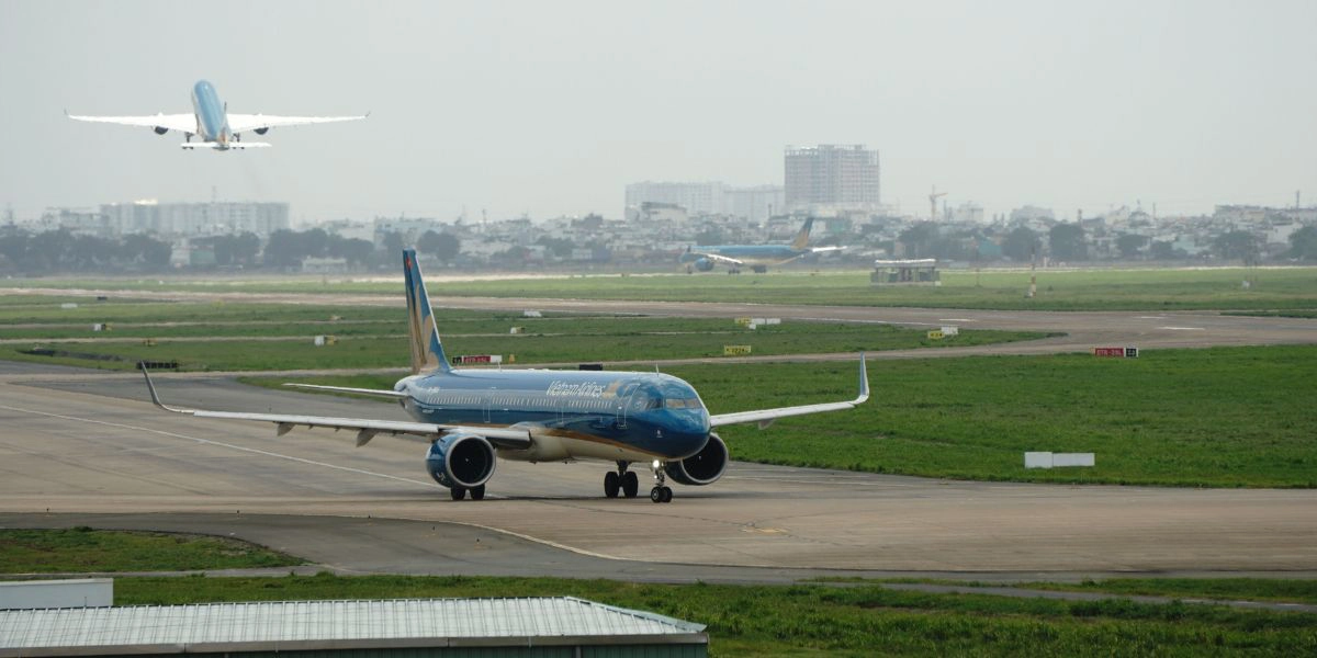 Sai Gon to Da Lat flight route