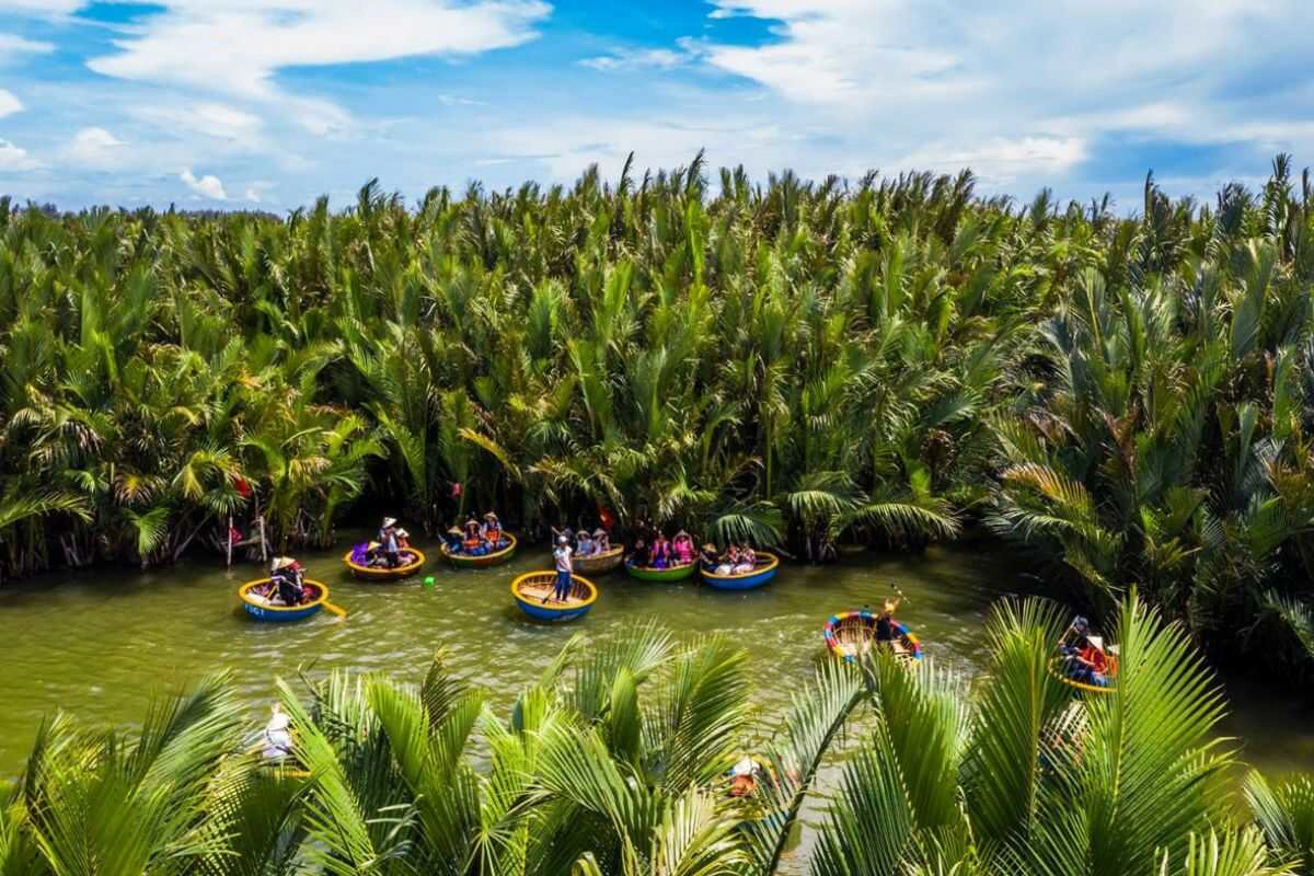 Basket boat adventure in Bay Mau Coconut Forest