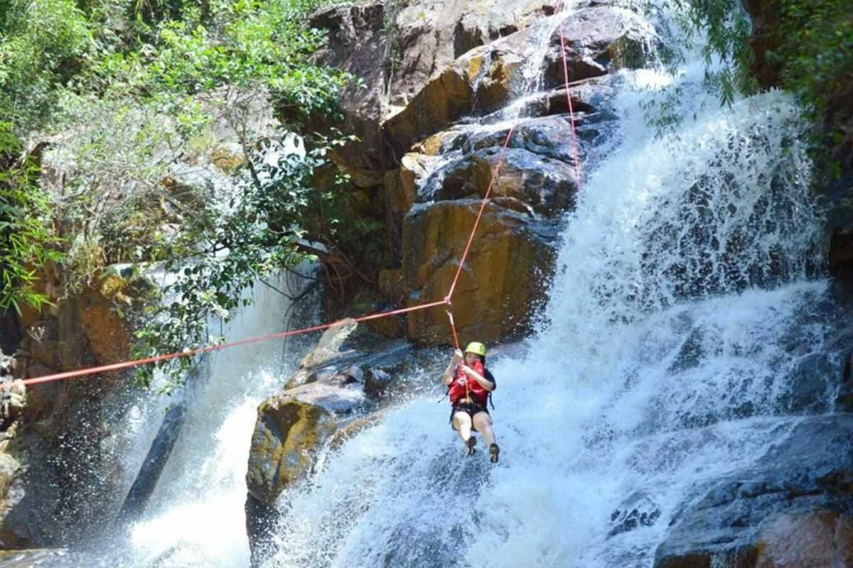 Datanla Waterfall combines beauty and adventure 