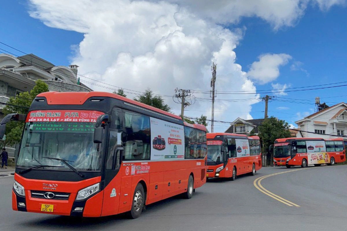 From Hanoi to Da Lat you can also travel by sleeper intercity bus