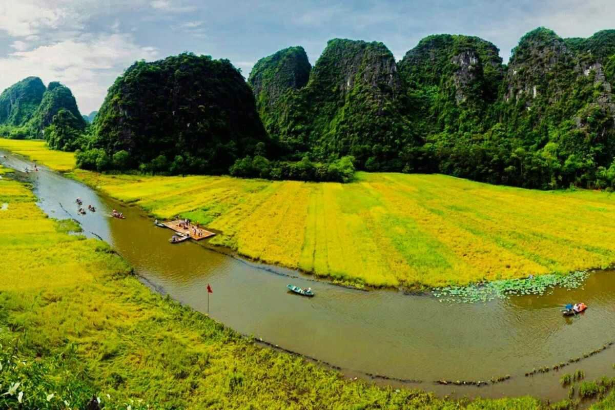 Essential Tips for Day Tours from Hanoi to Ninh Binh