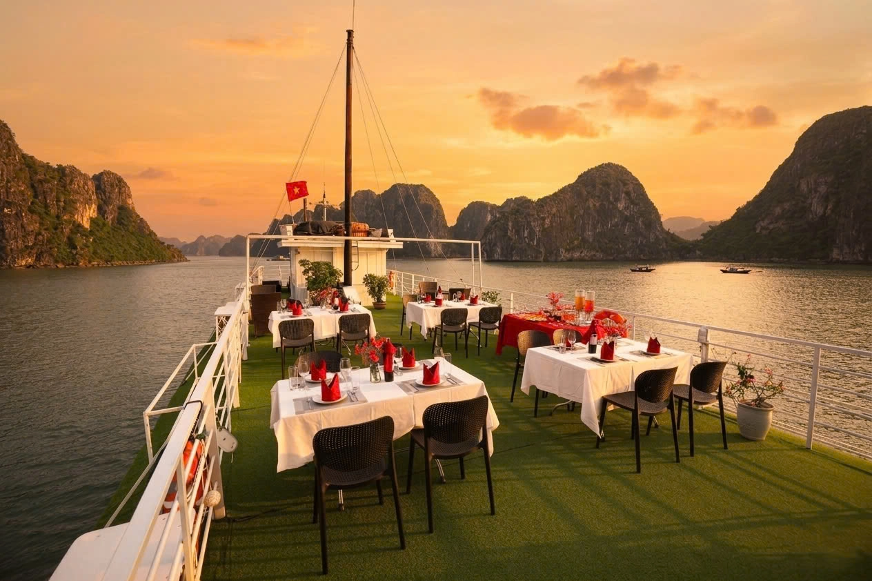 2D1N Tour | Relaxing at Ha Long Bay on Sunlight Legend Cruise 14 cabin