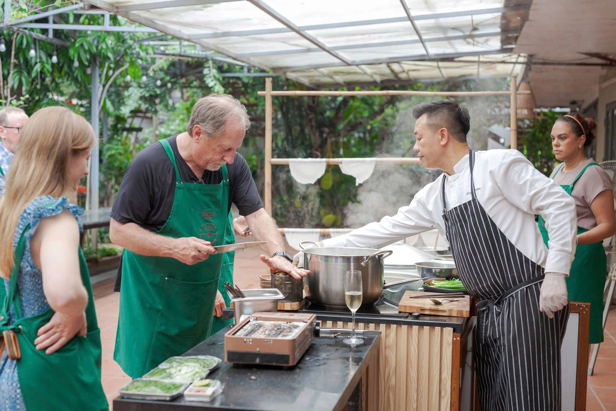 Hanoi Private Cooking Class & Local Market Experience