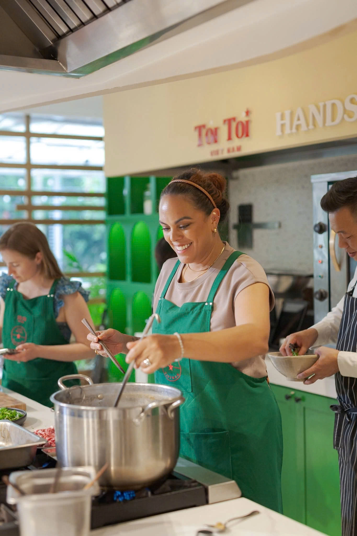 Hanoi Private Cooking Class & Local Market Experience