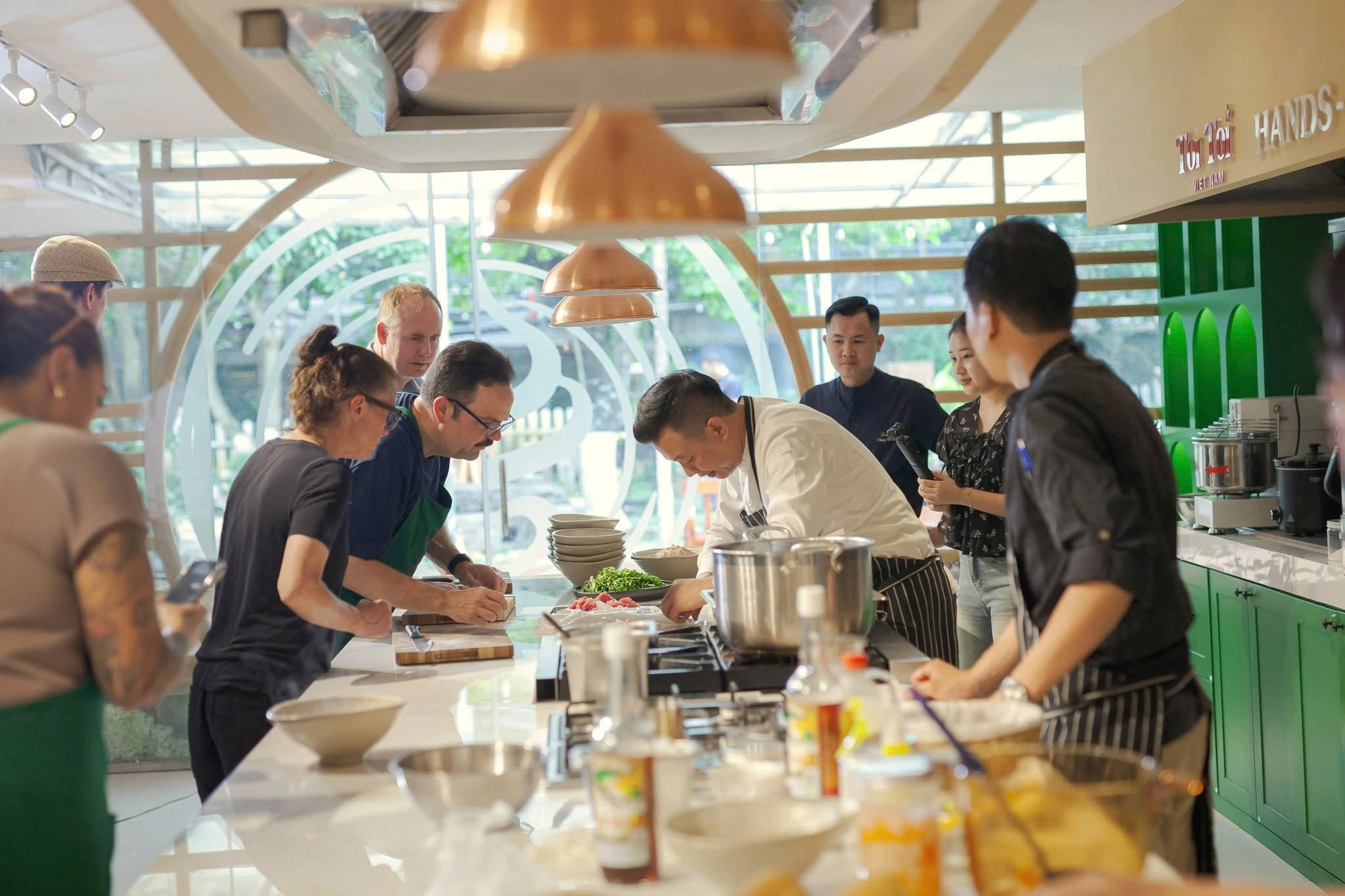Hanoi Private Cooking Class & Local Market Experience