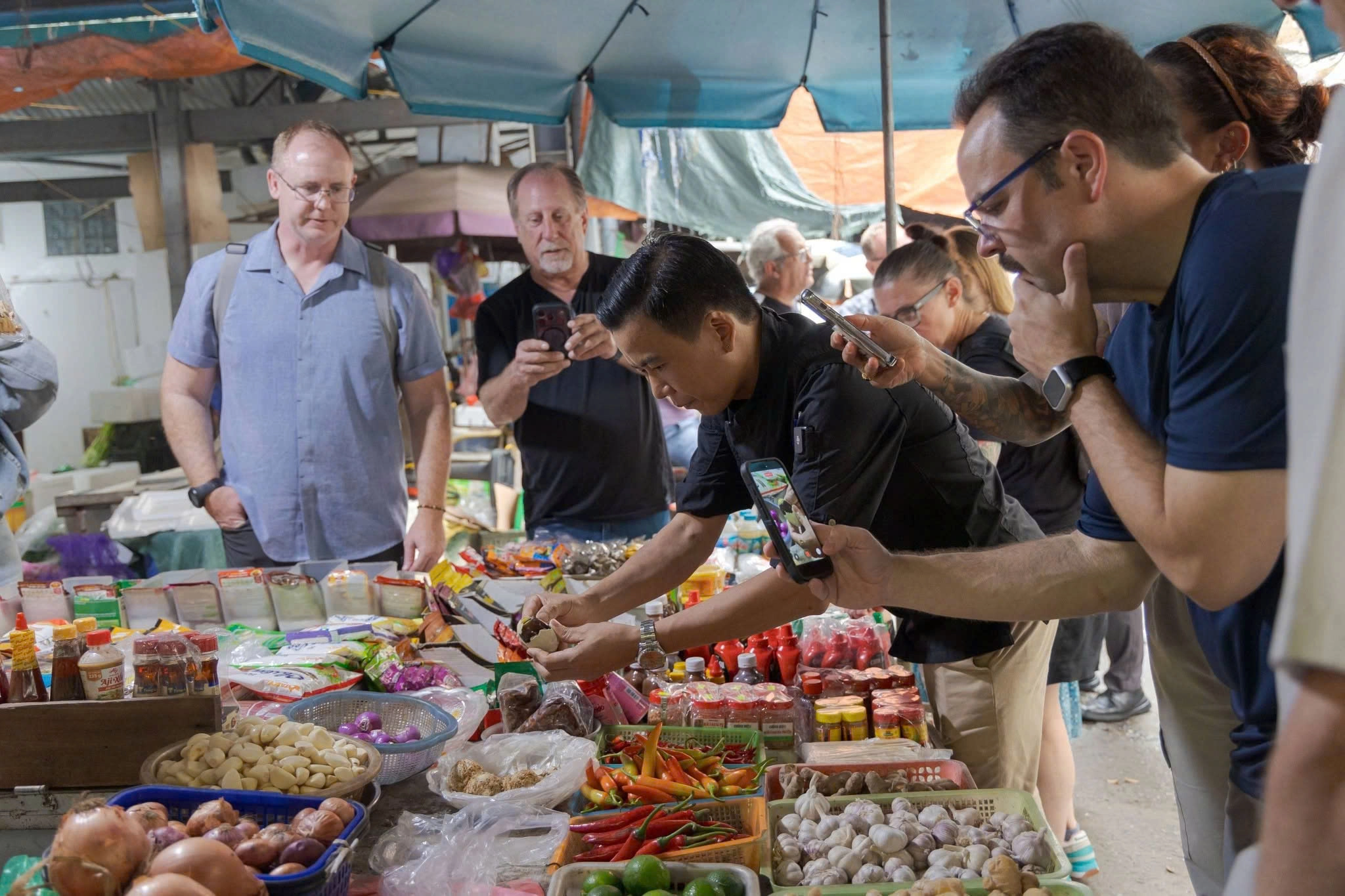 Hanoi Private Cooking Class & Local Market Experience