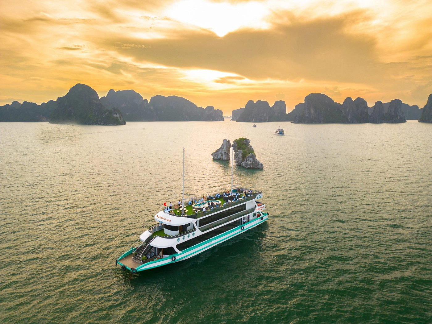 3D2N Tour | Experience Lan Ha Bay on Sunlight Premium Cruise & Explore Cat Ba Island 9 cabin