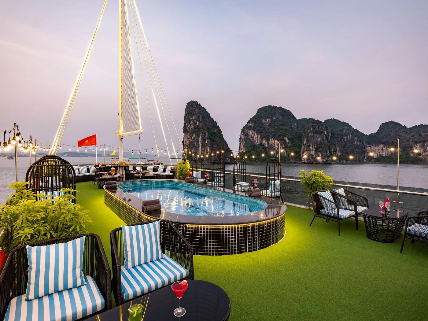 3D2N Tour | Experience Lan Ha Bay on Sunlight Premium Cruise & Explore Cat Ba Island 9 cabin