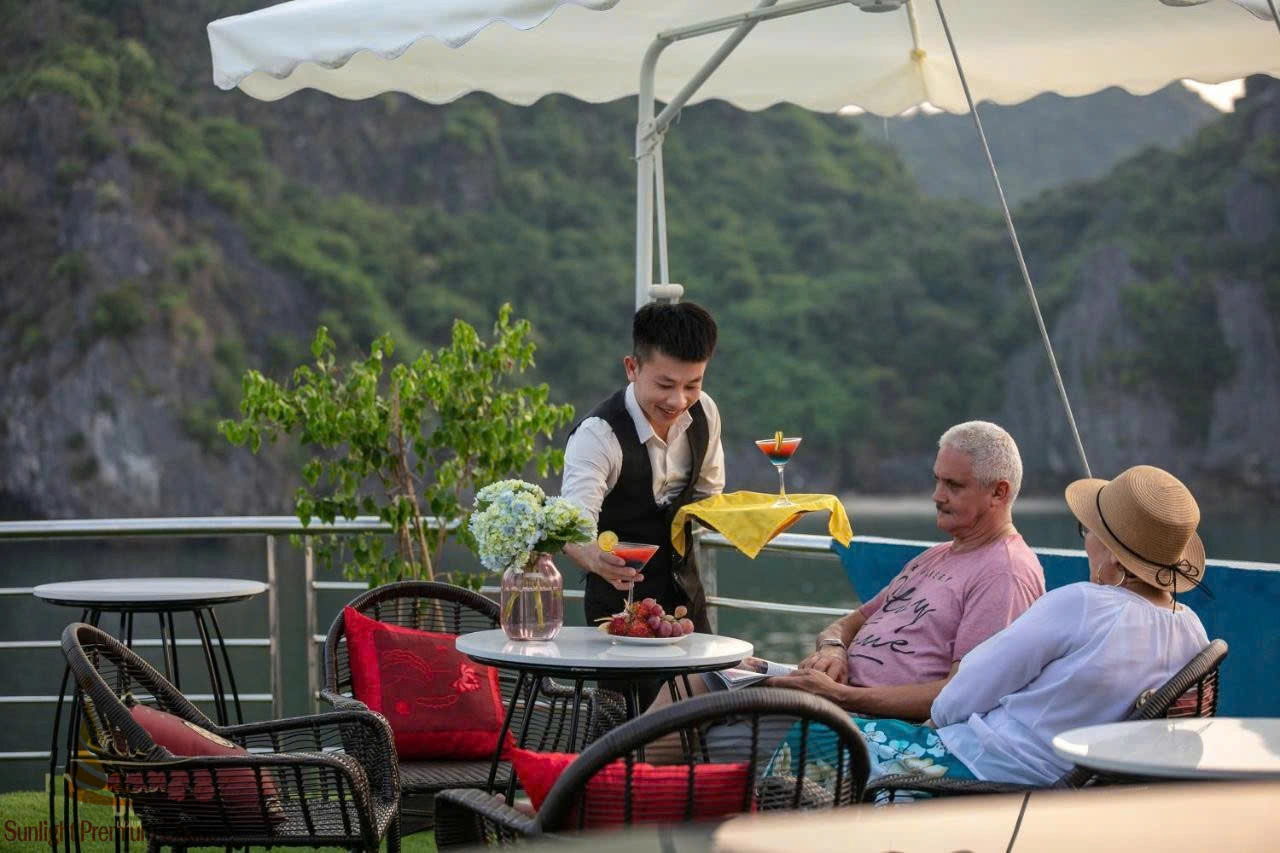 2D1N Tour | Relaxing at Lan Ha Bay and Viet Hai Village on Sunlight Premium Cruise 9 cabin
