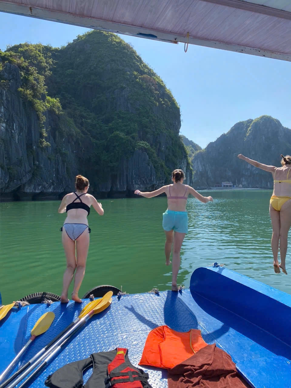 2D1N Tour | Relaxing at Lan Ha Bay and Viet Hai Village on Sunlight Premium Cruise 9 cabin