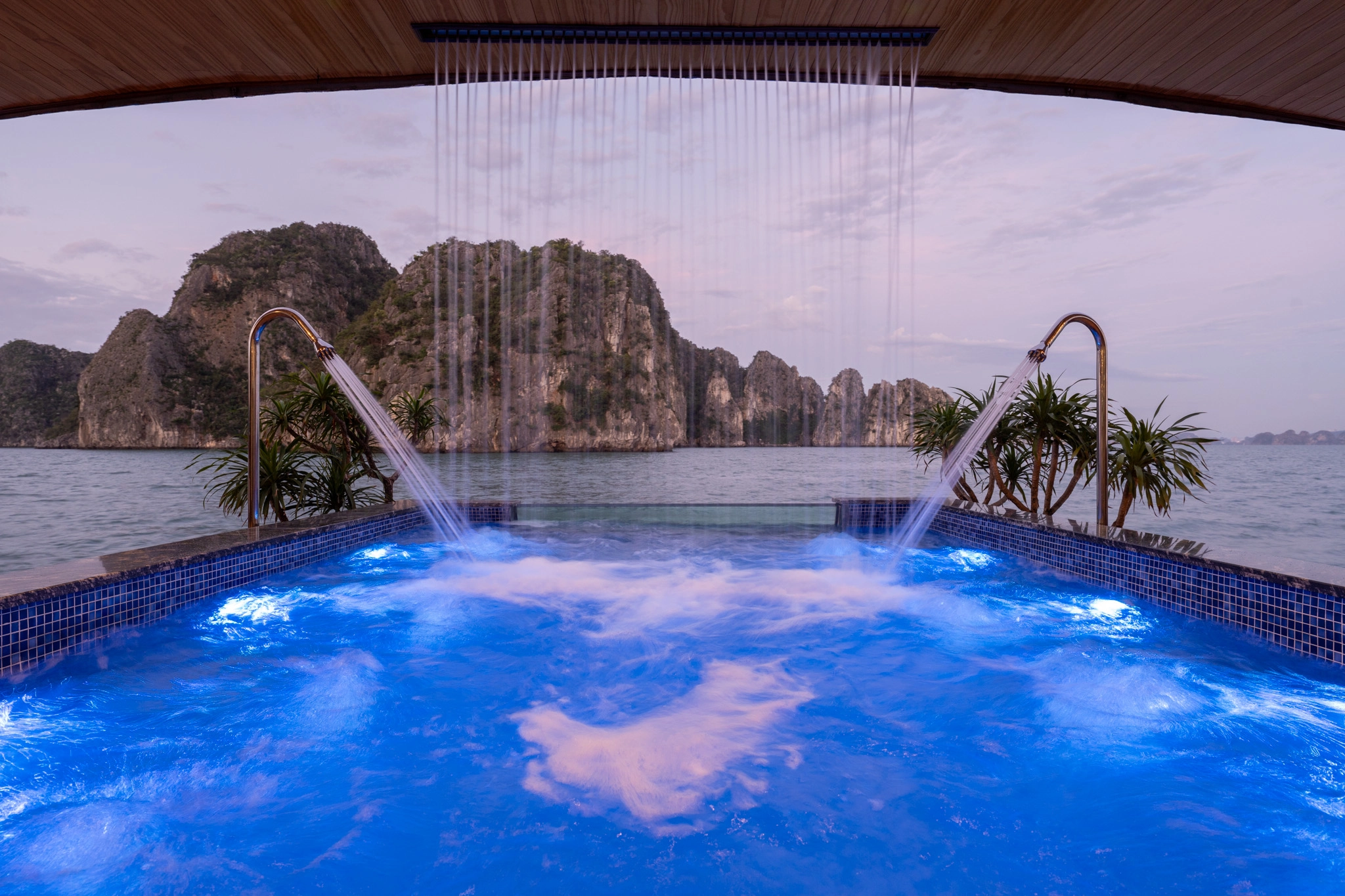 2D1N & 3D2N | Explore the hidden gem in Bai Tu Long Bay and relaxing in 6* Cycad Cruise | Hạ Long