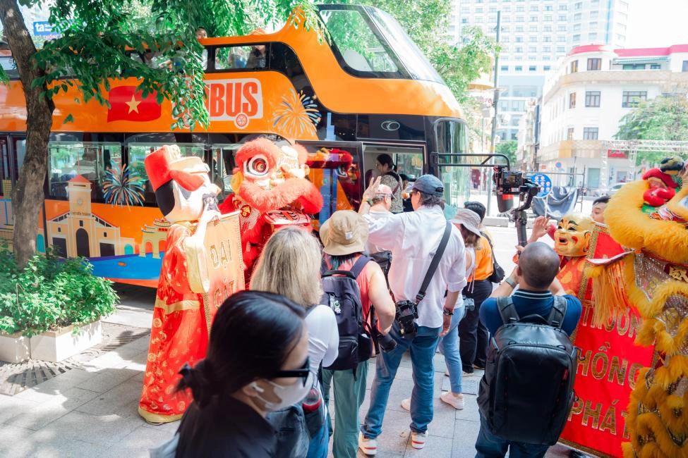 SaiGon Double-Decker Bus Ticket Viet BigBus 