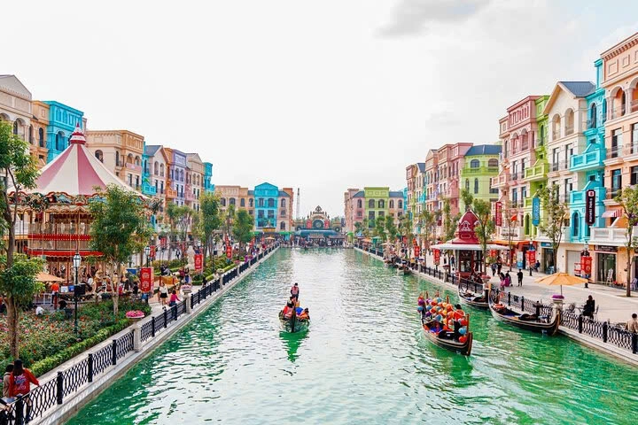 Mega Grand World Hanoi Admission Experience
