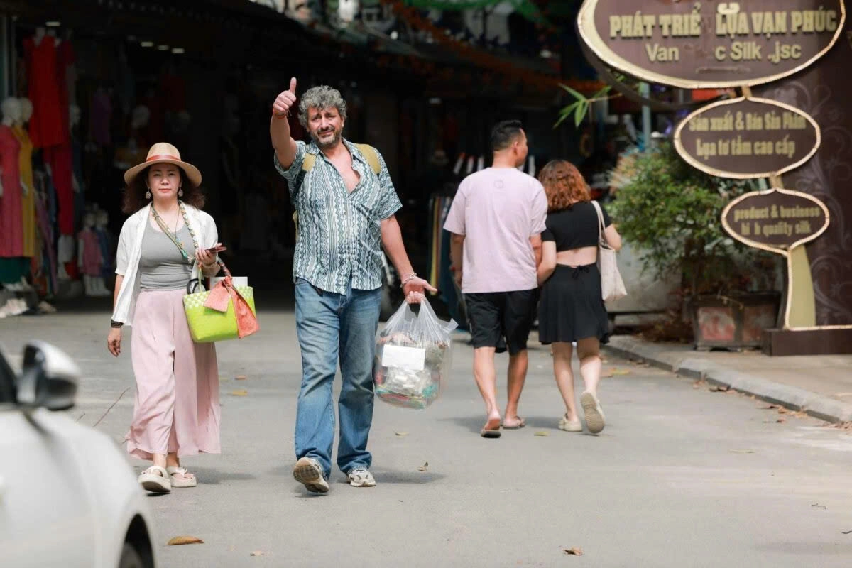 Day Tour | A Journey Through Hanoi's Traditional Craft Villages: Incense Village - Conical Hat Village - Lacquer Village On Vintage Cub Motobike