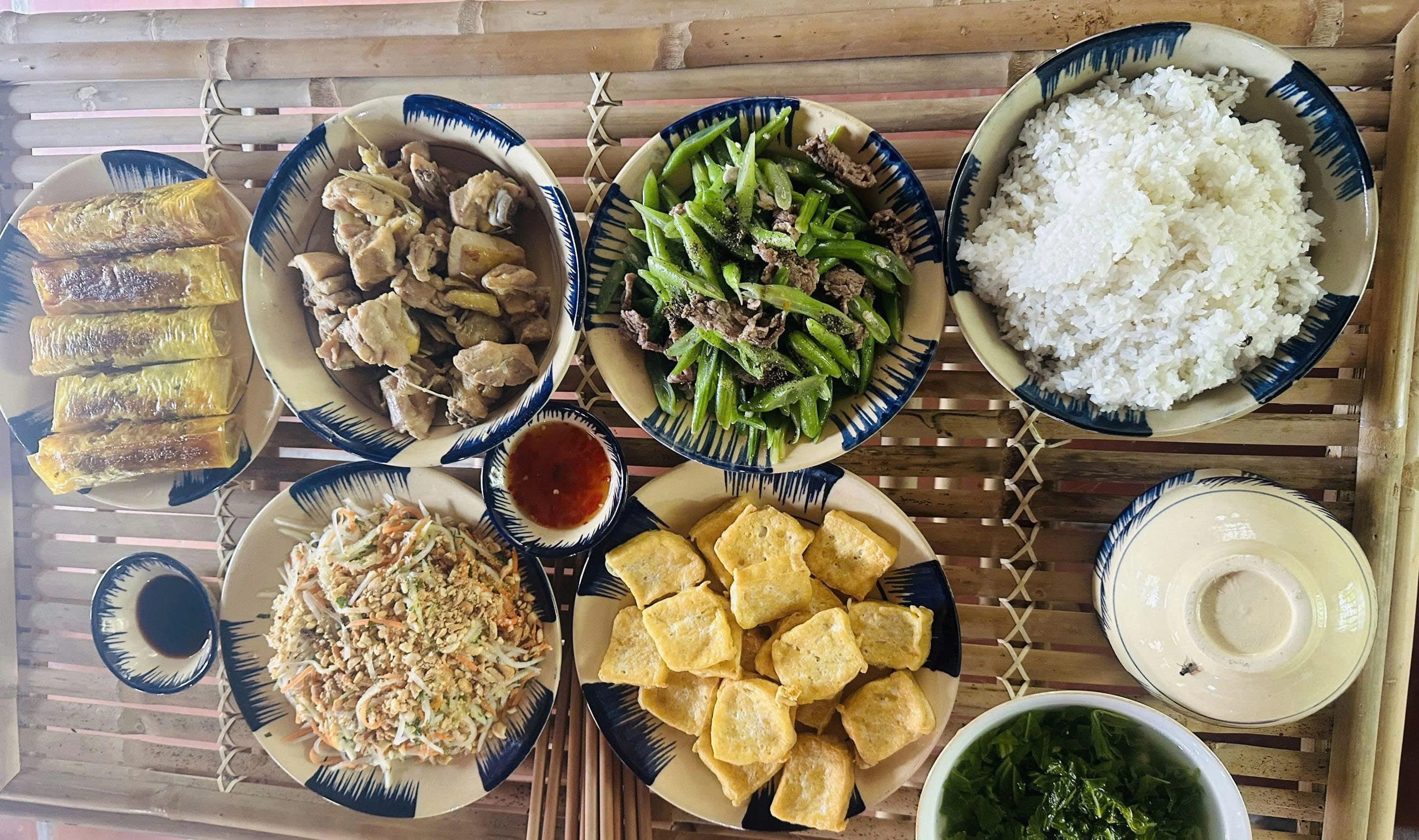 Tam Coc Pedal & Paddle Plus by E-bike | Start from Ninh Binh 