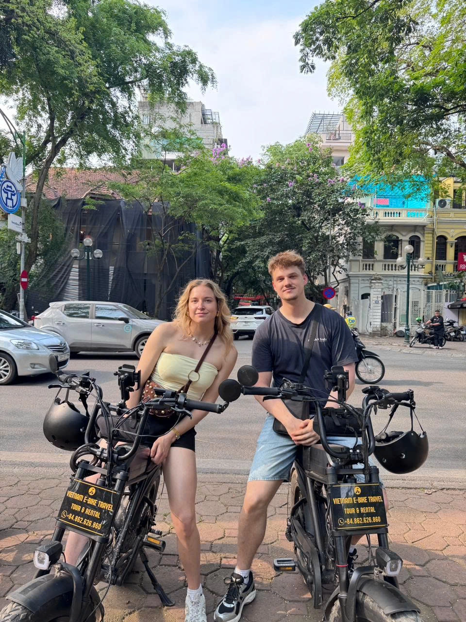 Hanoi After Dark - Ride & Taste by E-Bike