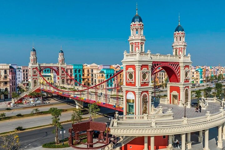 Mega Grand World Hanoi Admission Experience