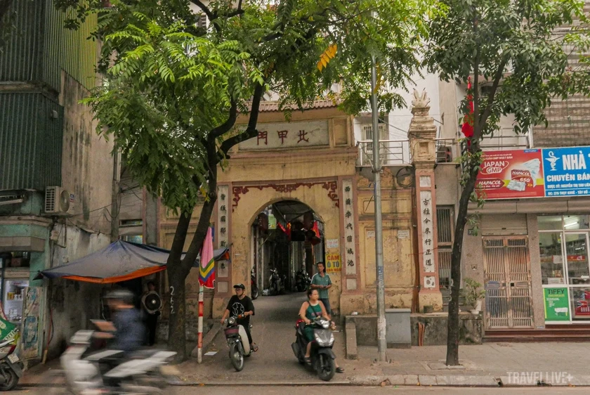 Vong Thi Village - Walk with Locals by E-bike 