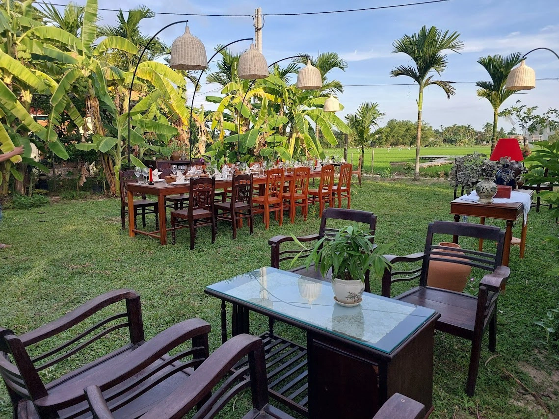 Hoi An Lantern Making & Tra Que Farming Experience