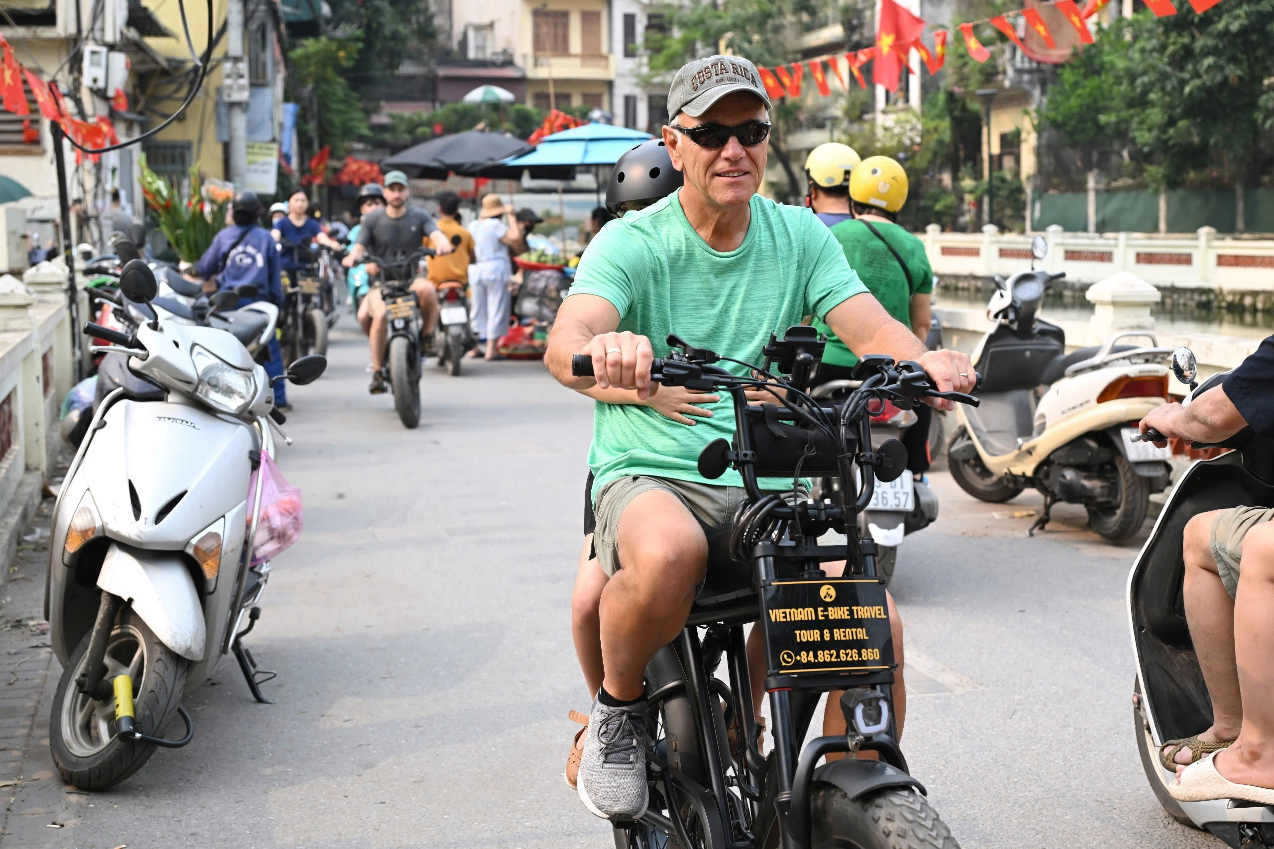 Hanoi from the Inside Out by E-Bike