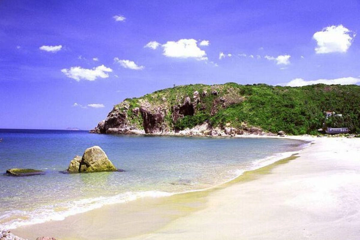 Quy Nhon is often described as a “hidden gem” thanks to its unspoiled sandy beaches