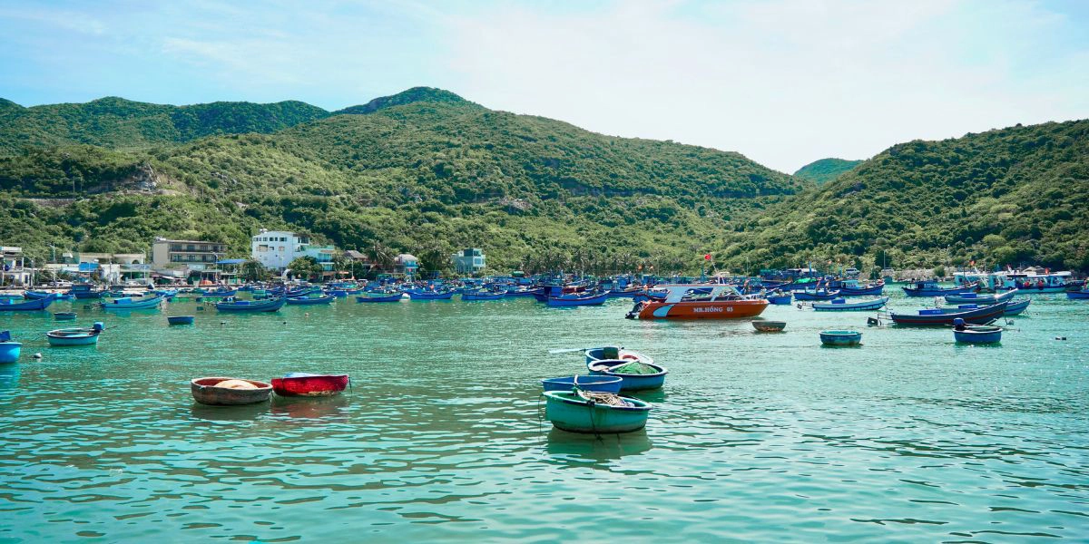 Travel Vietnam August: Tips to Avoid the Rain and Save Money 