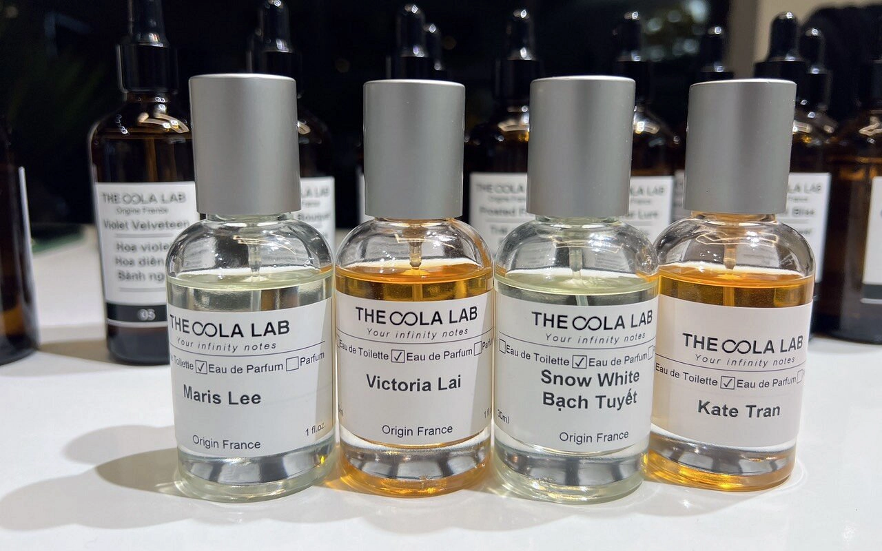 Handcrafted Perfume Workshop in Hanoi