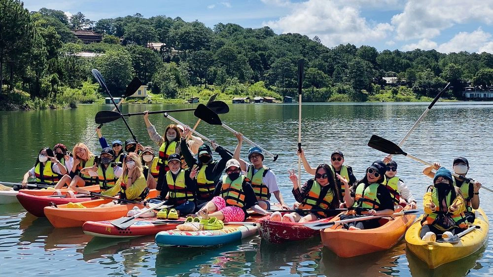 Half Day Tour | Tuyen Lam Lake Sunrise/Sunset Kayaking in Da Lat