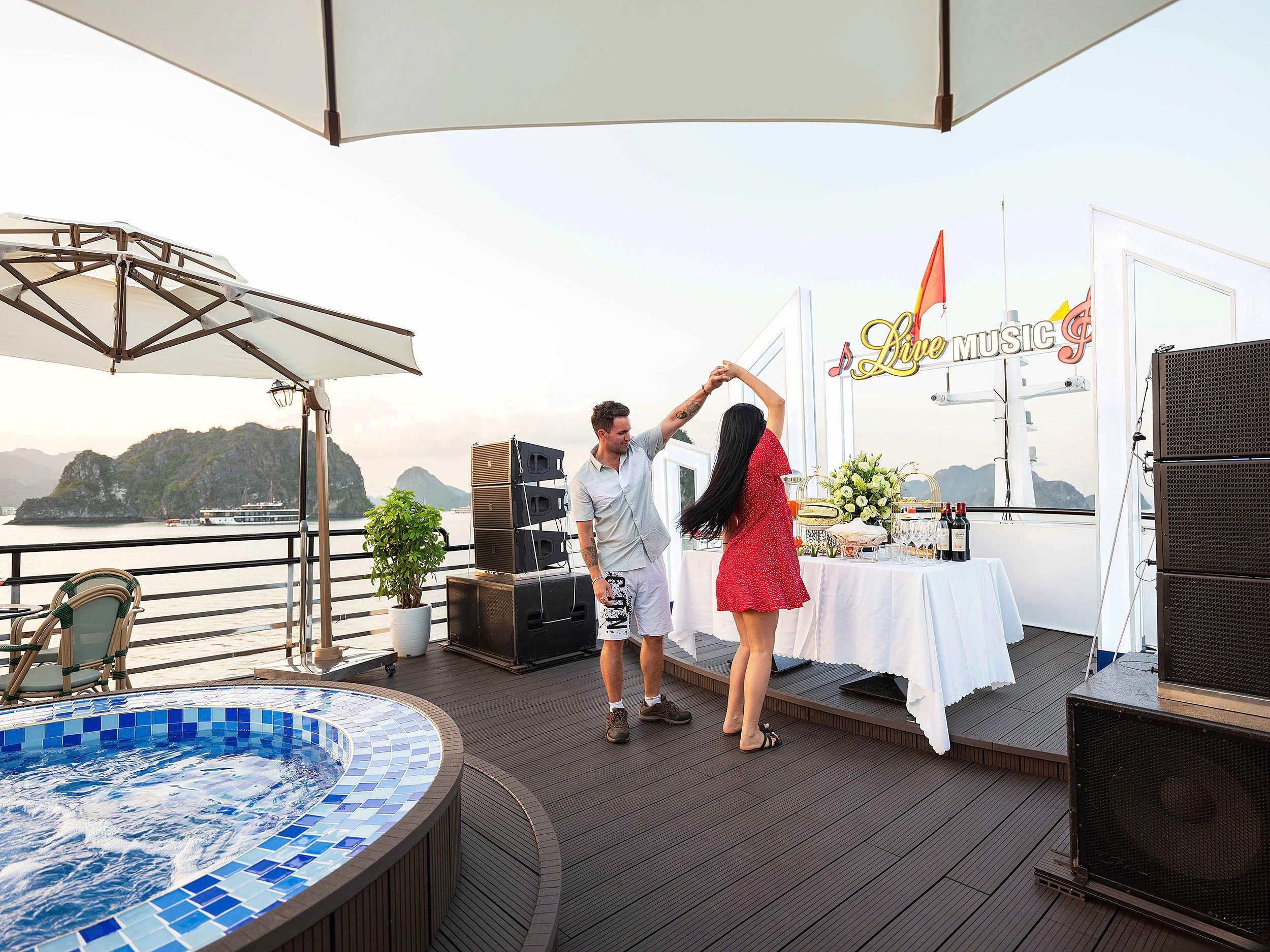 Day Tour | Explore Ha Long Bay aboard the 5-star Cozy Bay Premium Cruise