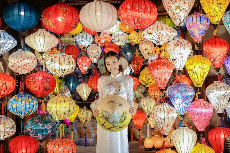 Day Tour | Private Photoshoot & Guided Walking Experience in Hoi An