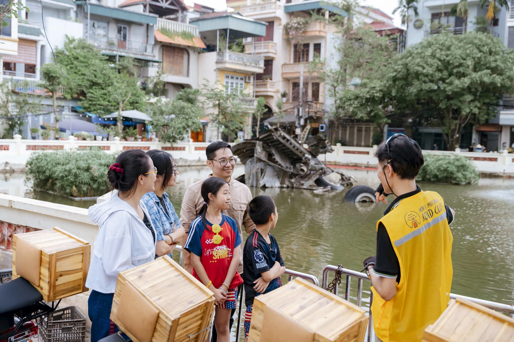 Day Tour | Afternoon Vintage Cub Motorbike Tour in Hanoi
