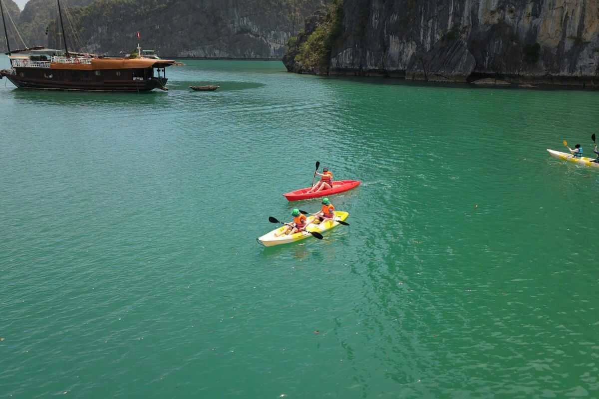 Two weeks is perfect for a solo travel Vietnam route of history, nature, and culture