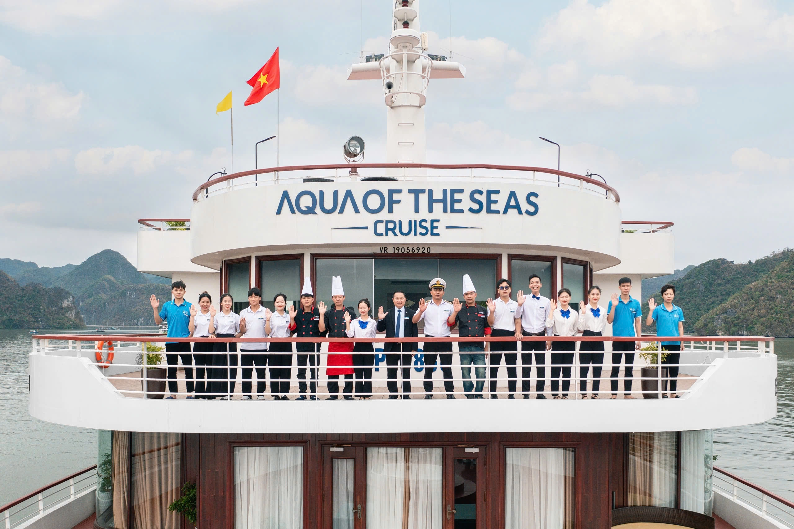 2D1N Tour | Explore Ha Long Bay with 5* Aqua Of The Seas Cruise