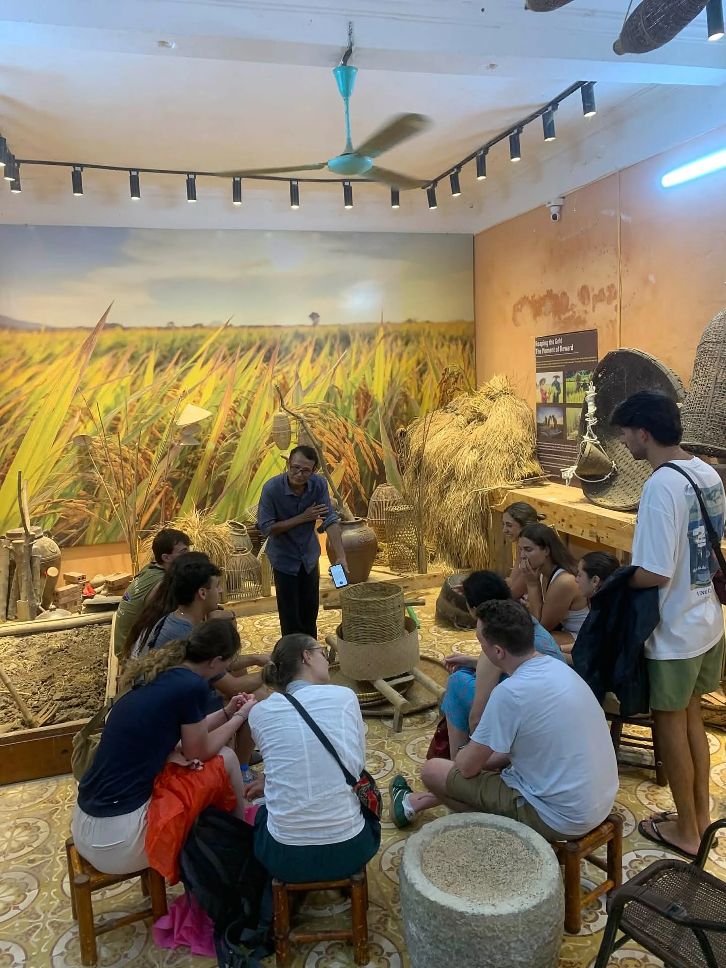 Local Experience Traditional Farming & Fishing in Ninh Binh