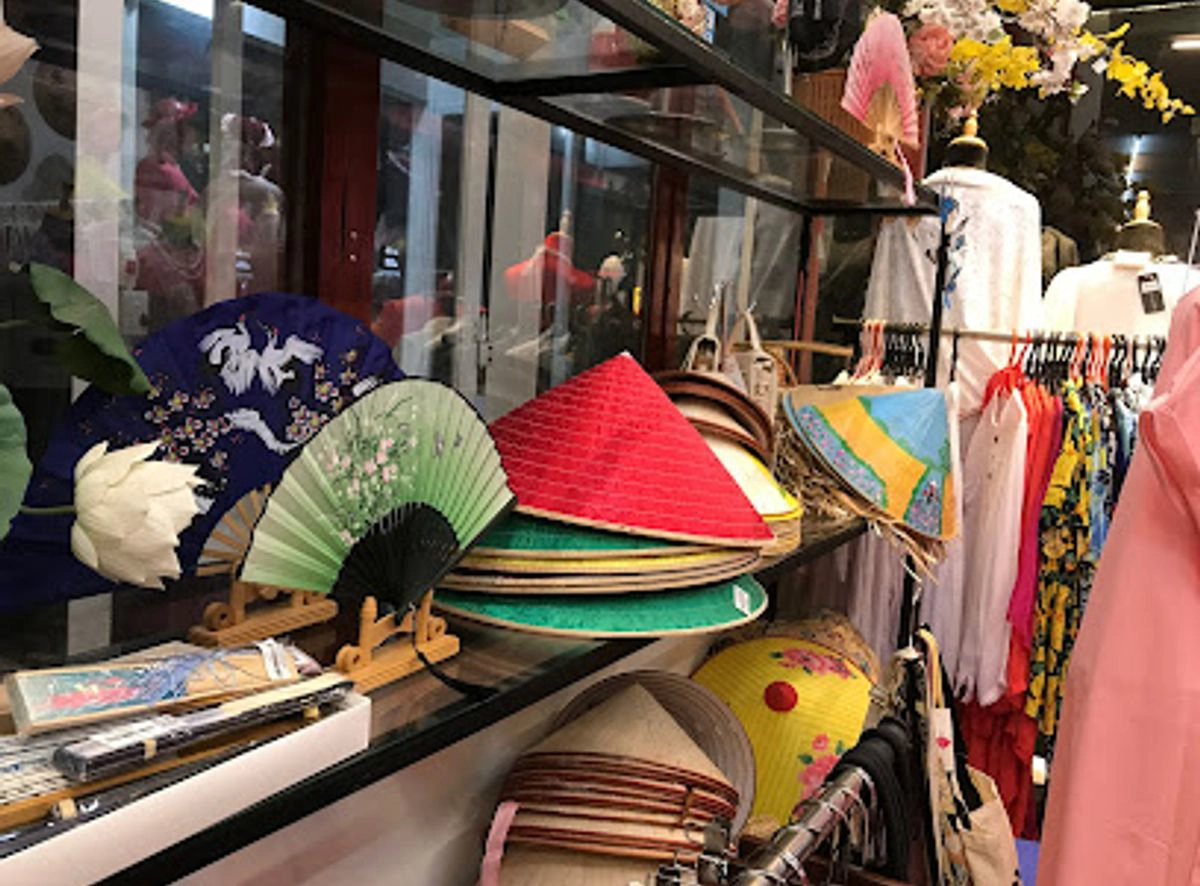 Day Tour | Vinpearl Safari, Rach Vem Beach, Pearl Farm, Ham Rong Beach & Silk Shop with Lunch in Phu Quoc