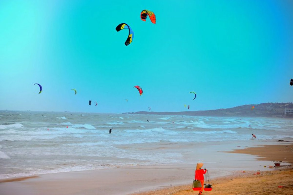 Mui Ne’s sand dunes and kitesurfing beaches