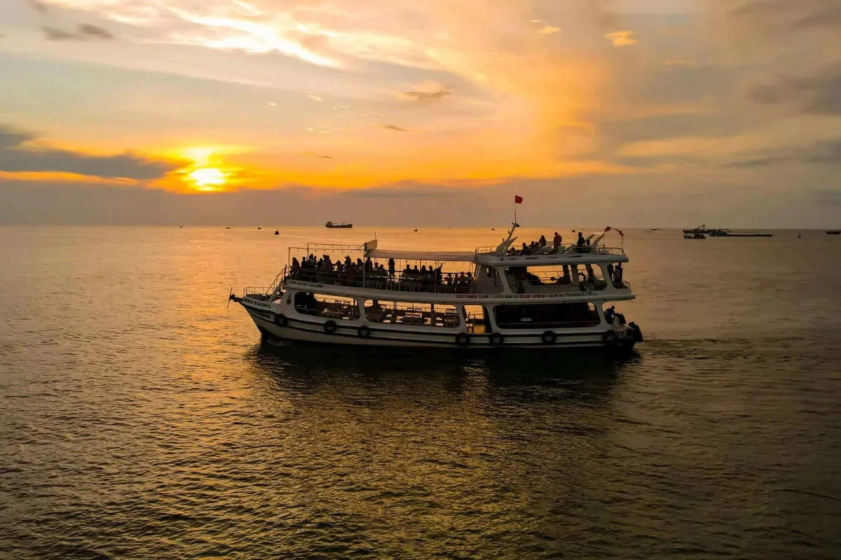 Half Day Tour | Deep sea fishing in Phu Quoc
