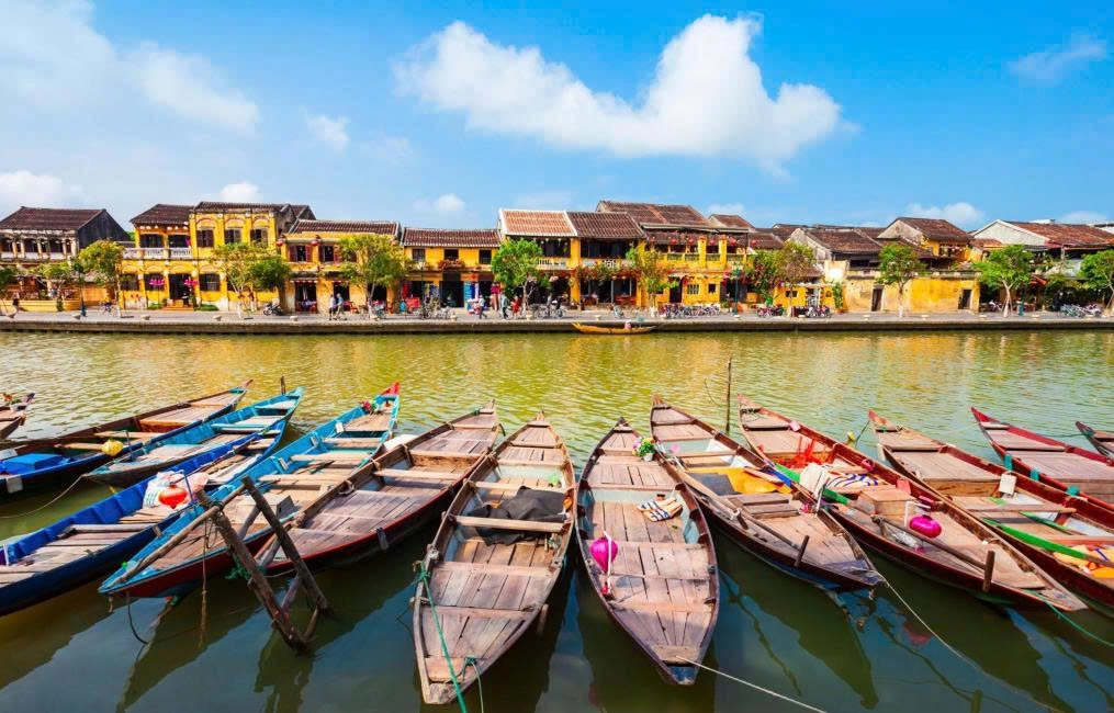 Day Tour | Son Tra Peninsula - Marble mountain - Hoi An Acient town From Da Nang (with Chinese guide option)