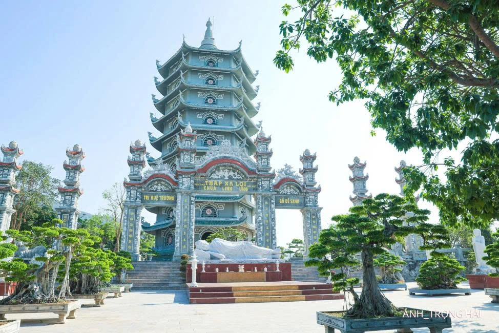 Day Tour | Son Tra Peninsula - Marble mountain - Hoi An Acient town From Da Nang (with Chinese guide option)