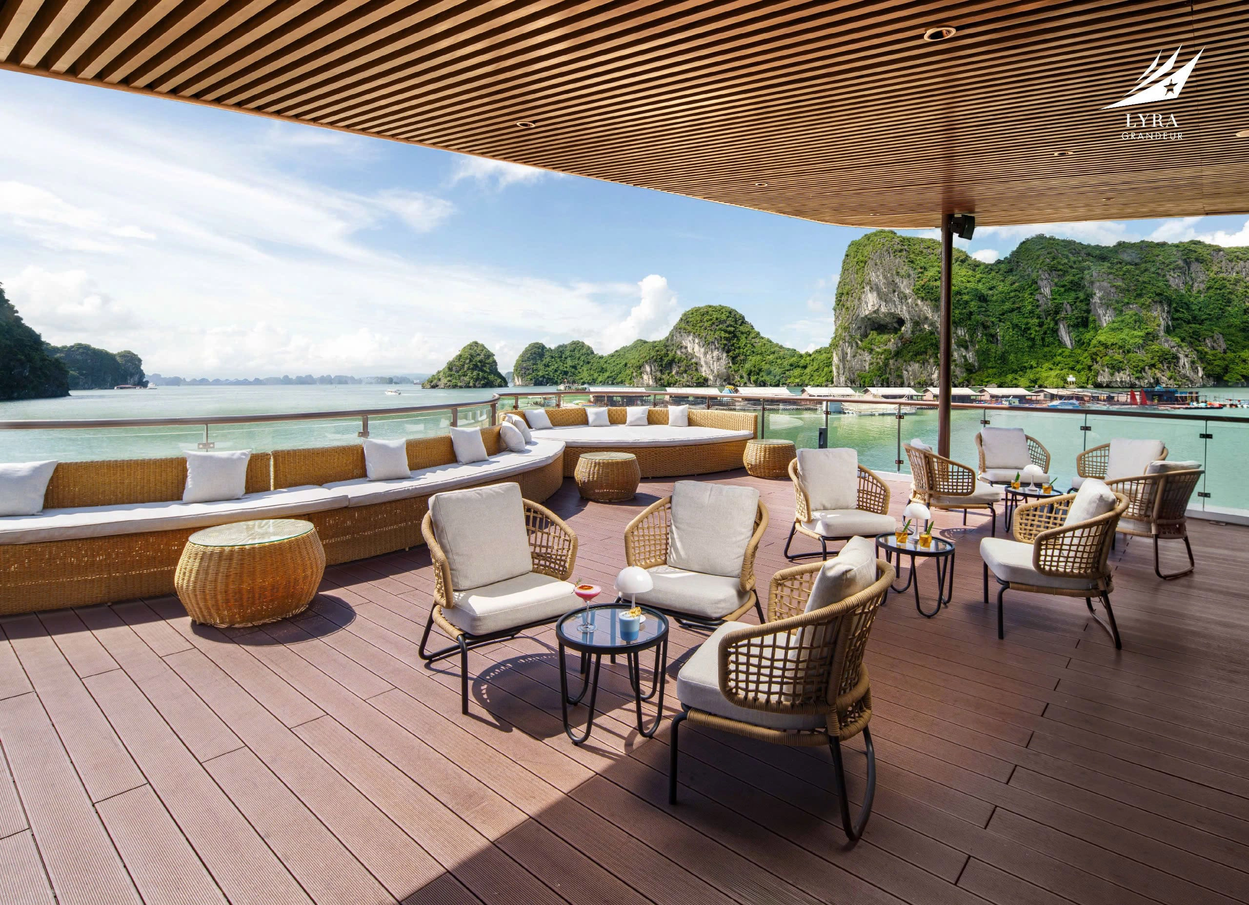2D1N | Enjoy Lan Ha Bay in 5* Lyra Grandeur Cruise Depart from Hạ Long