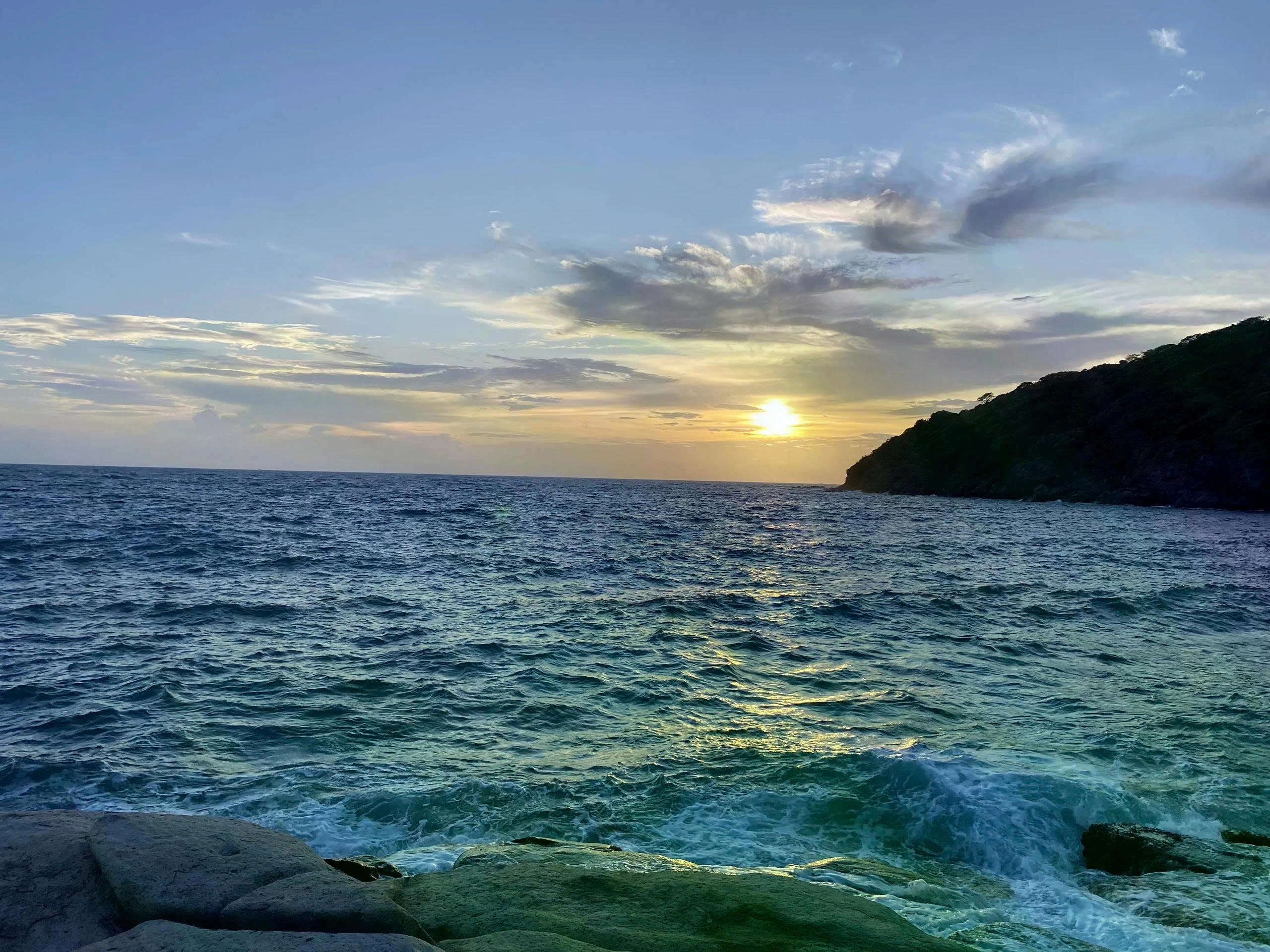 Half-day tour | Snorkeling & Exploring Turtle island in Con Dao