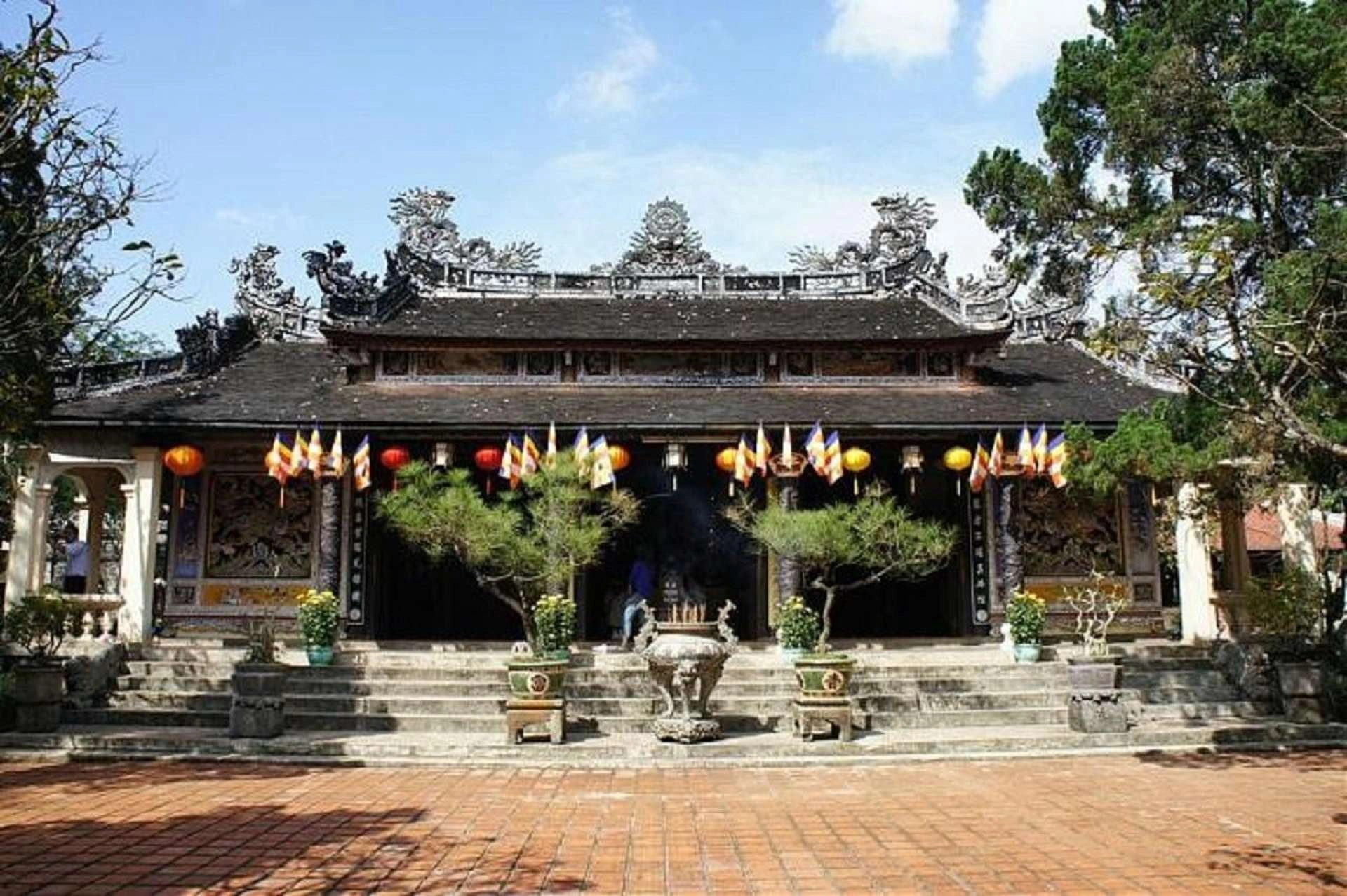 Full-day tour | Buddhism tour in Hue 