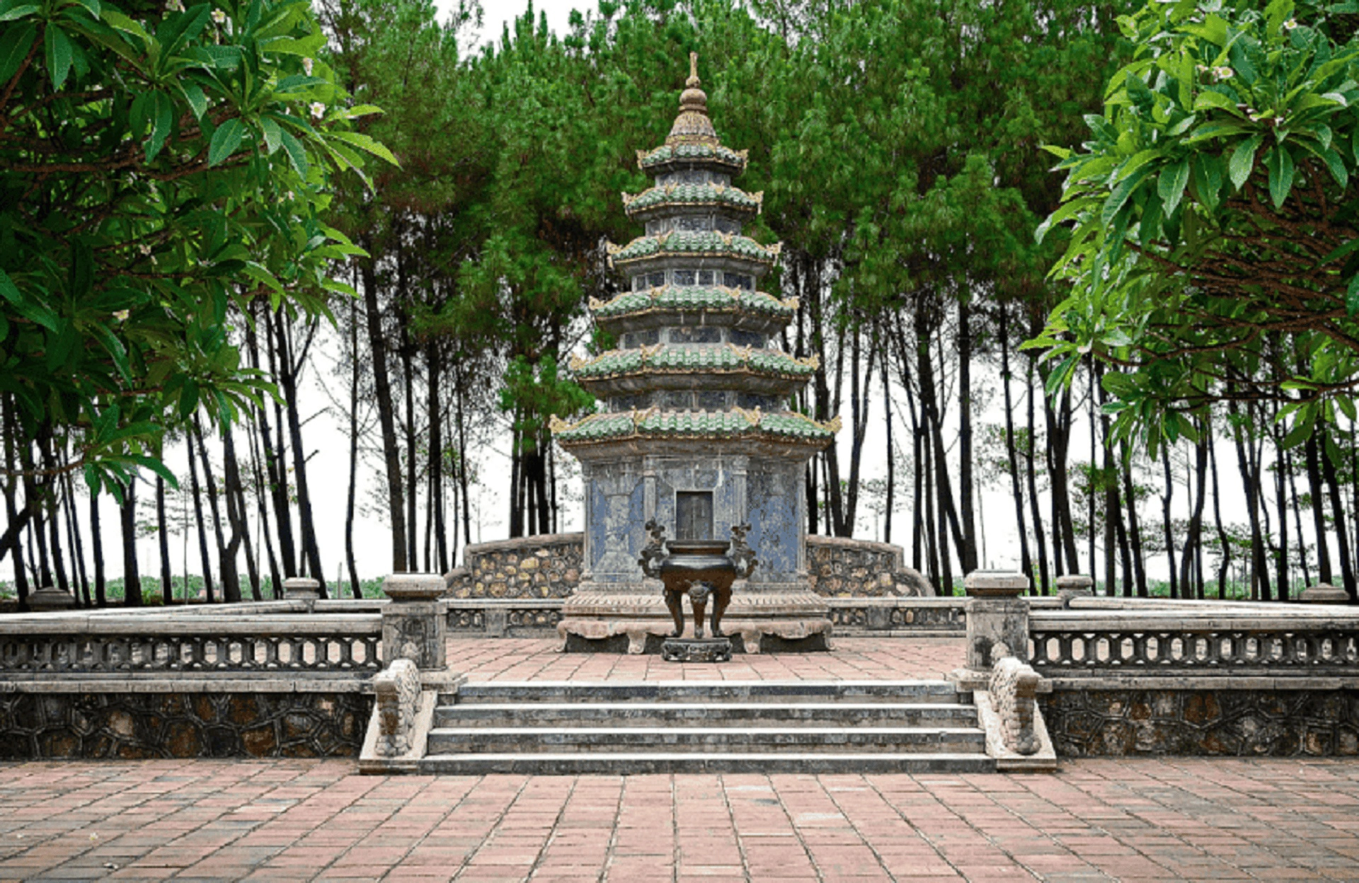 Full-day tour | Buddhism tour in Hue 